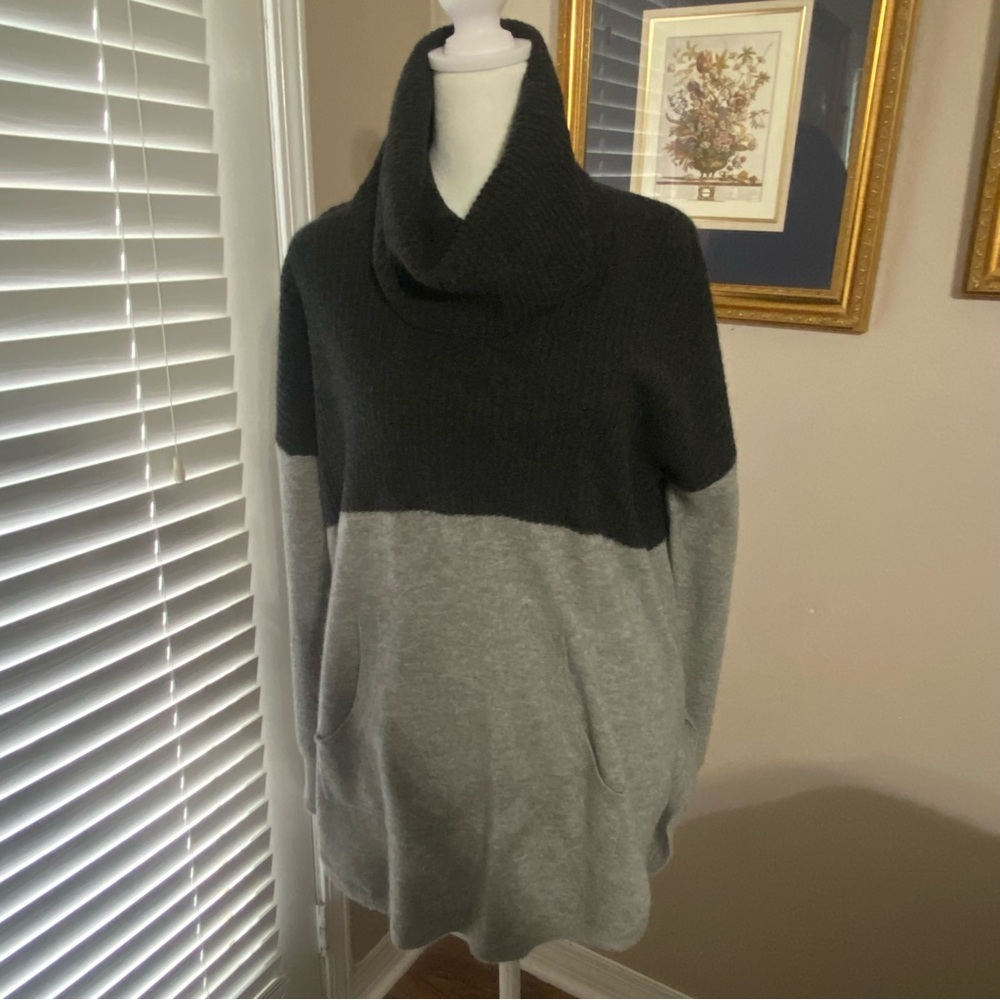 Max Studio Women's Small 100% 2-Ply Cashmere Cowl Neck Tunic Sweater 2-Tone Gray